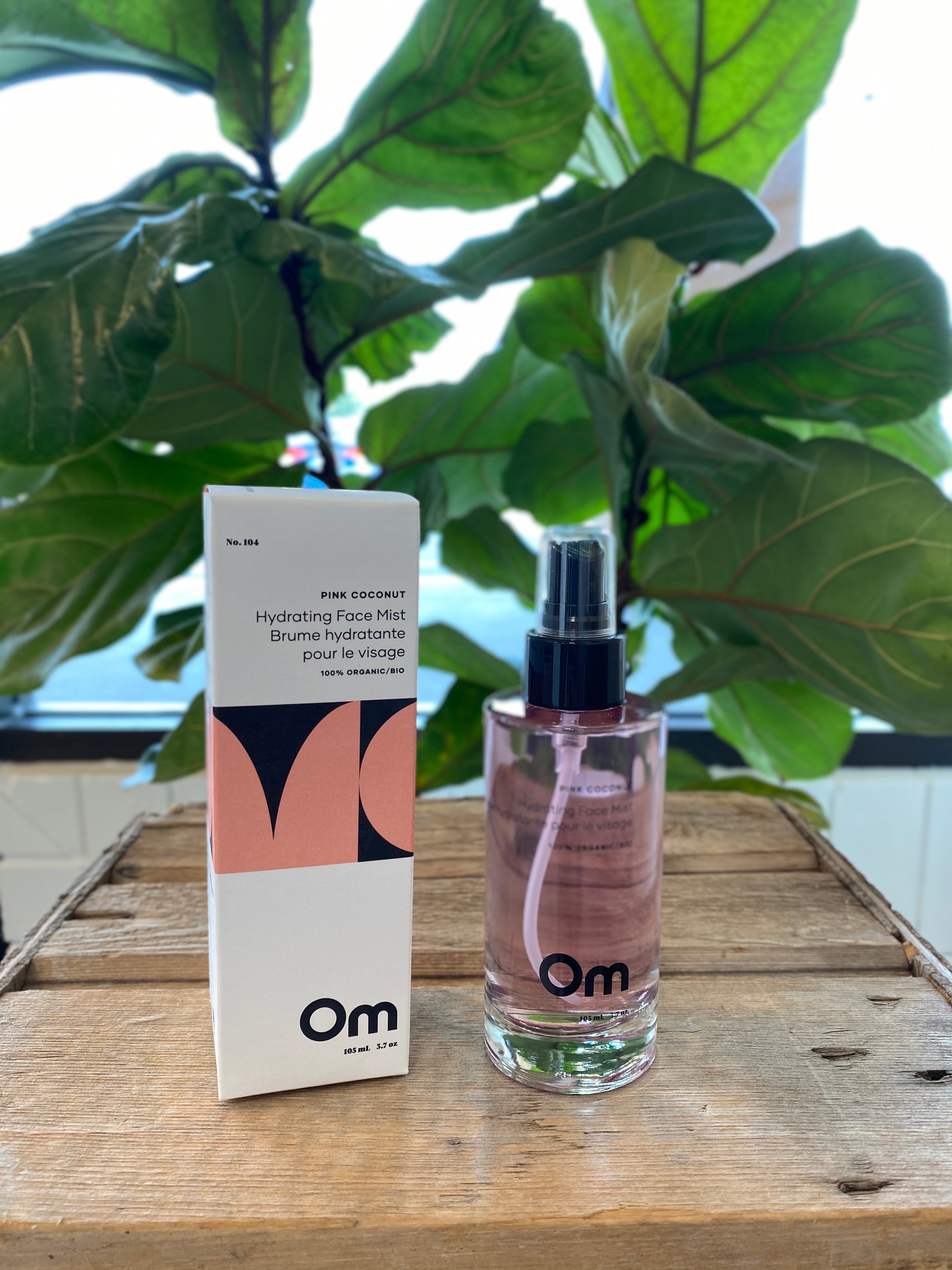 Om Organics- Pink Coconut Hydrating Mist